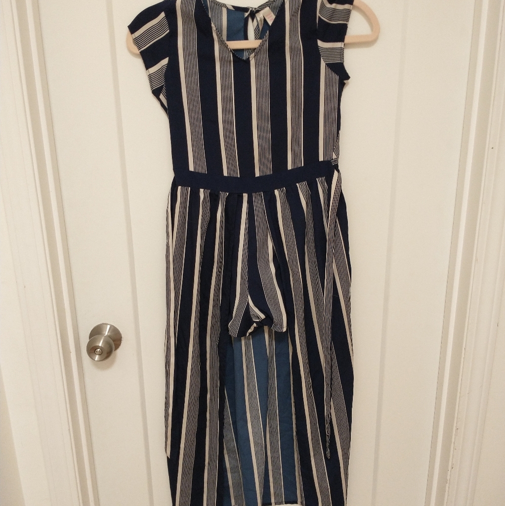 Girls shorty romper with train